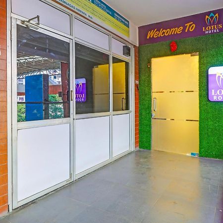 Hotel O Lotus Hotel سورات المظهر الخارجي الصورة