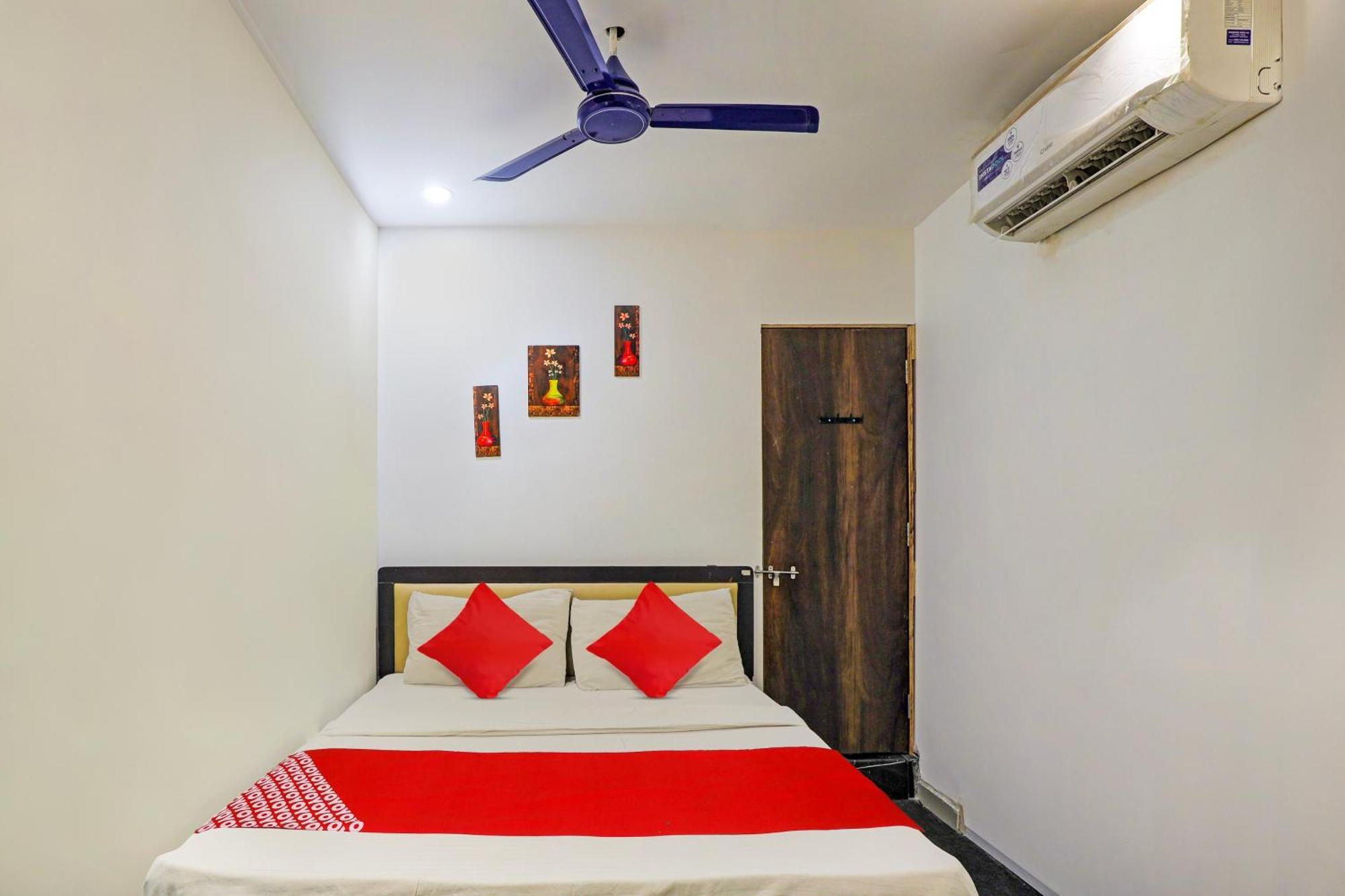Hotel O Lotus Hotel سورات المظهر الخارجي الصورة