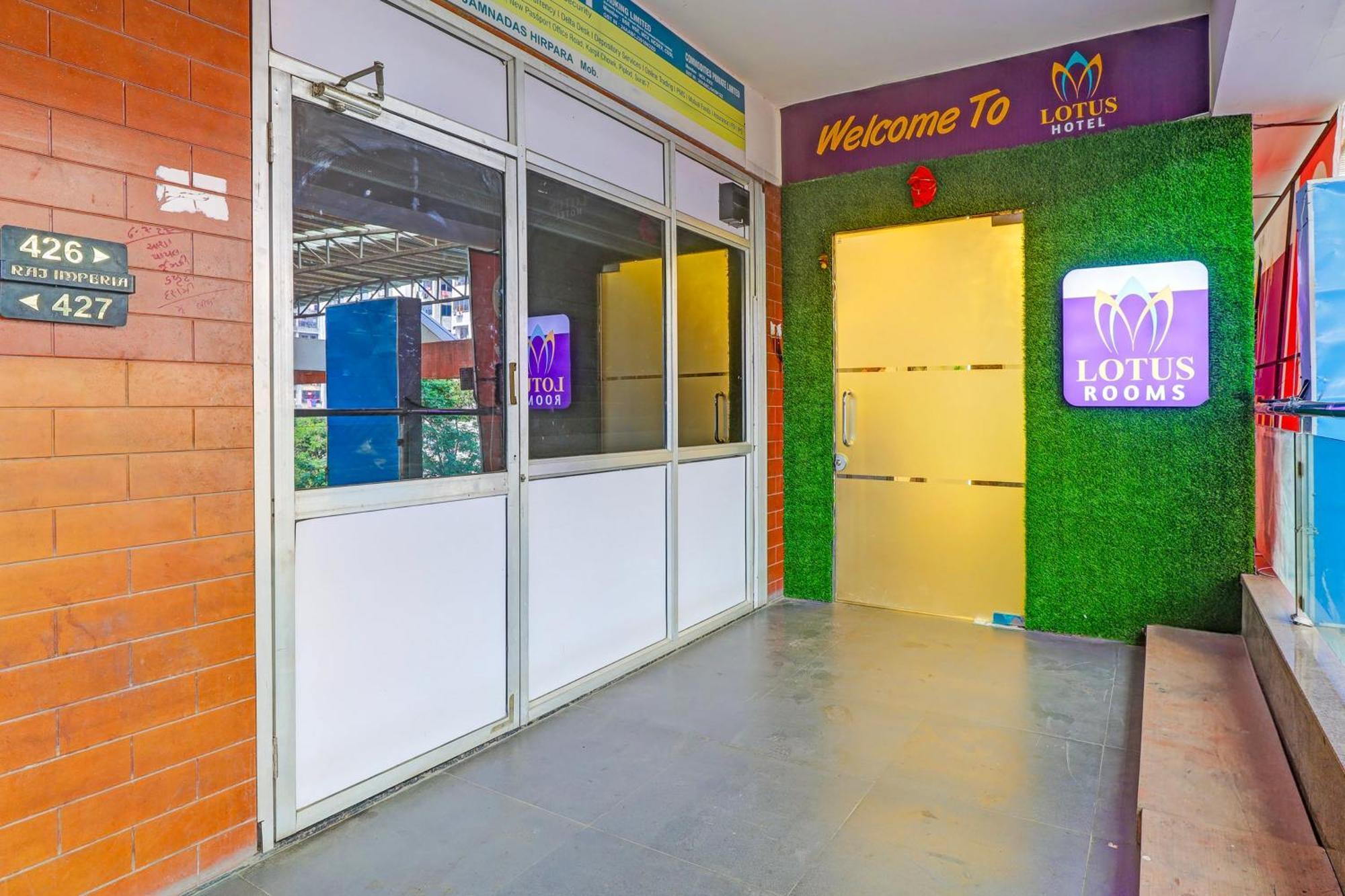 Hotel O Lotus Hotel سورات المظهر الخارجي الصورة